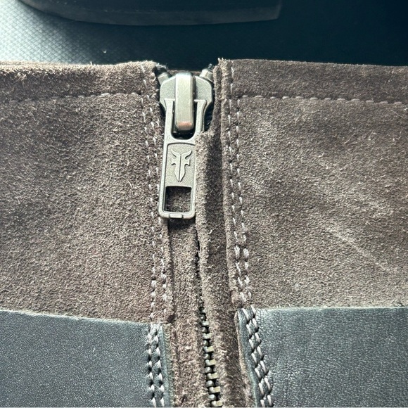 Frye Women's Kristen Harness Short Boot, Sz 6.5 Grigio Soft Oiled Suede - Picture 4 of 10